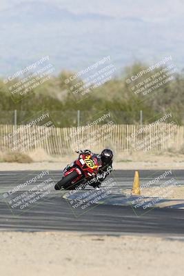 media/Jan-15-2026-Racers Edge (Thu) [[dfebeb70ab]]/2-A Group/Session 5 Turn 2/